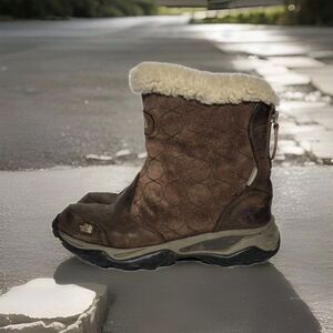 The North Face Boot Waterproof Winter Shoe Brown Zipper Back Women's Size 7
